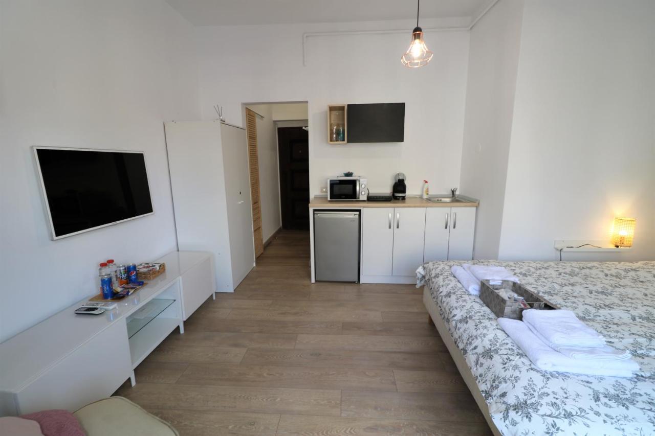 Lovely City Center Apartment - Free Minibar บูคาเรสต์ ภายนอก รูปภาพ